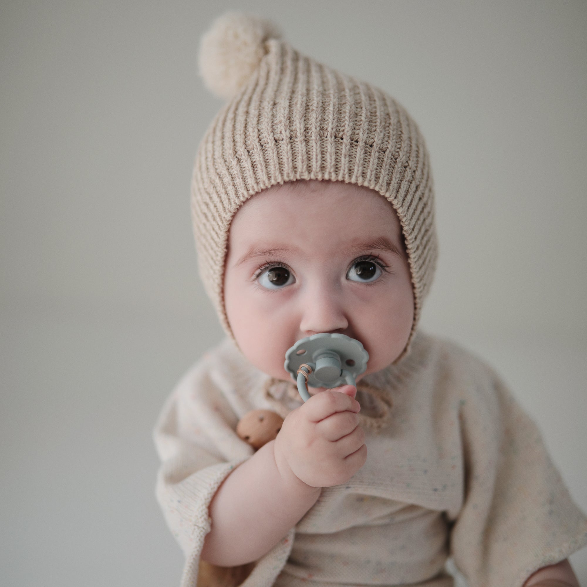 Image of FRIGG Daisy Natural Rubber Pacifier 2-Pack